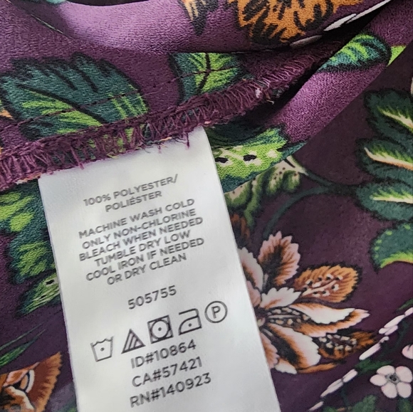 Ann Taylor floral blouse, size L - Picture 7 of 8